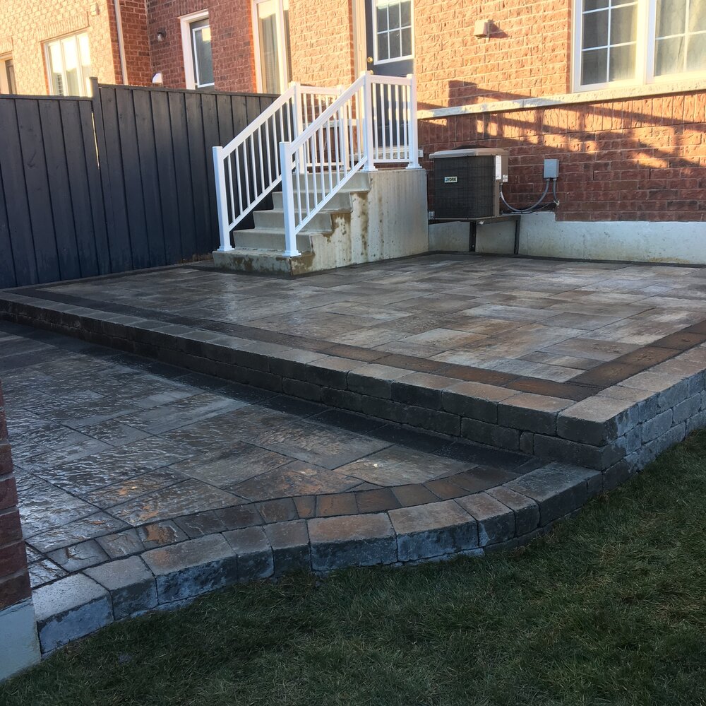Stone patio and backyard hardscaping in Markham